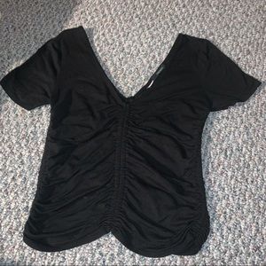 Black V cut cinched tee